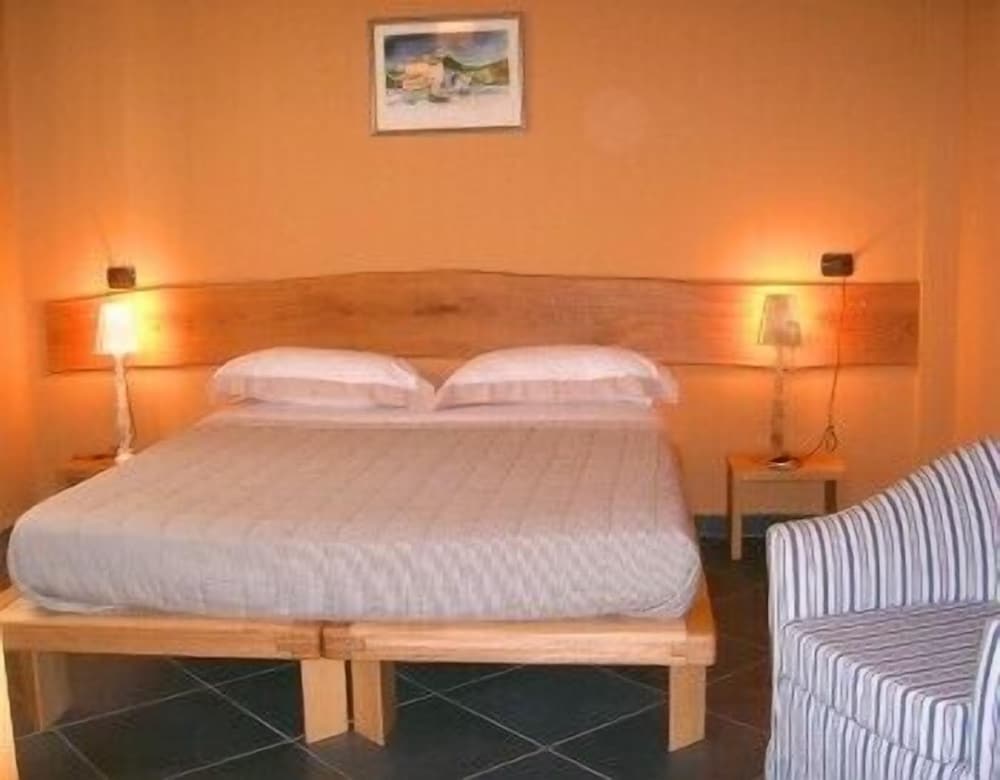 Standard Double or Twin Room, Non Smoking photo 3