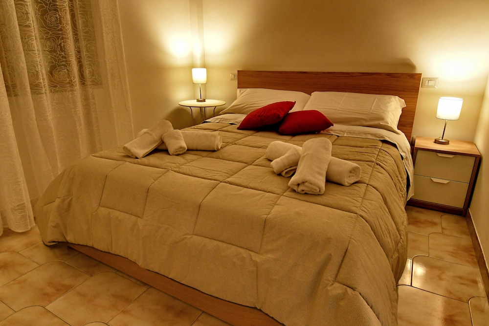 Double Room (Paestum)