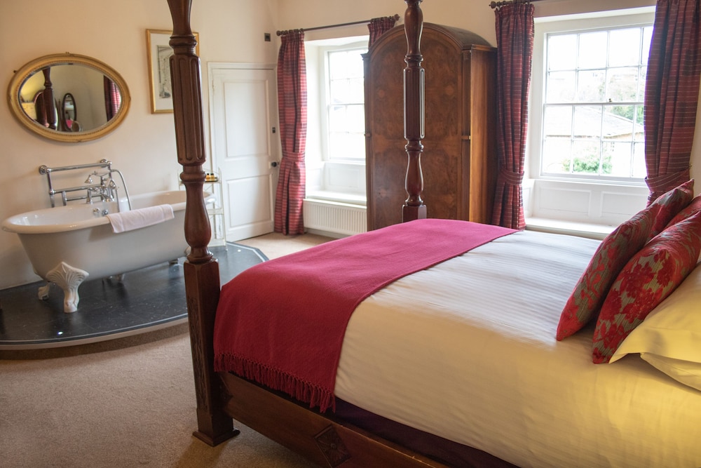 Luxury Double Room (Four Poster) photo 2