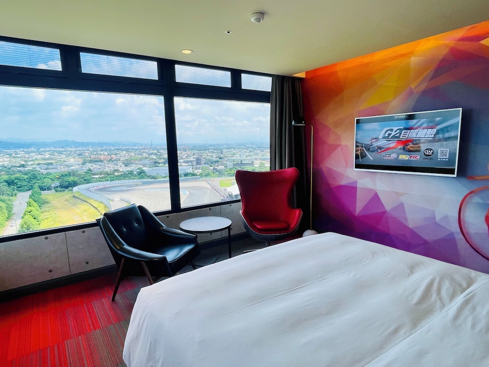 Comfort Suite photo 2