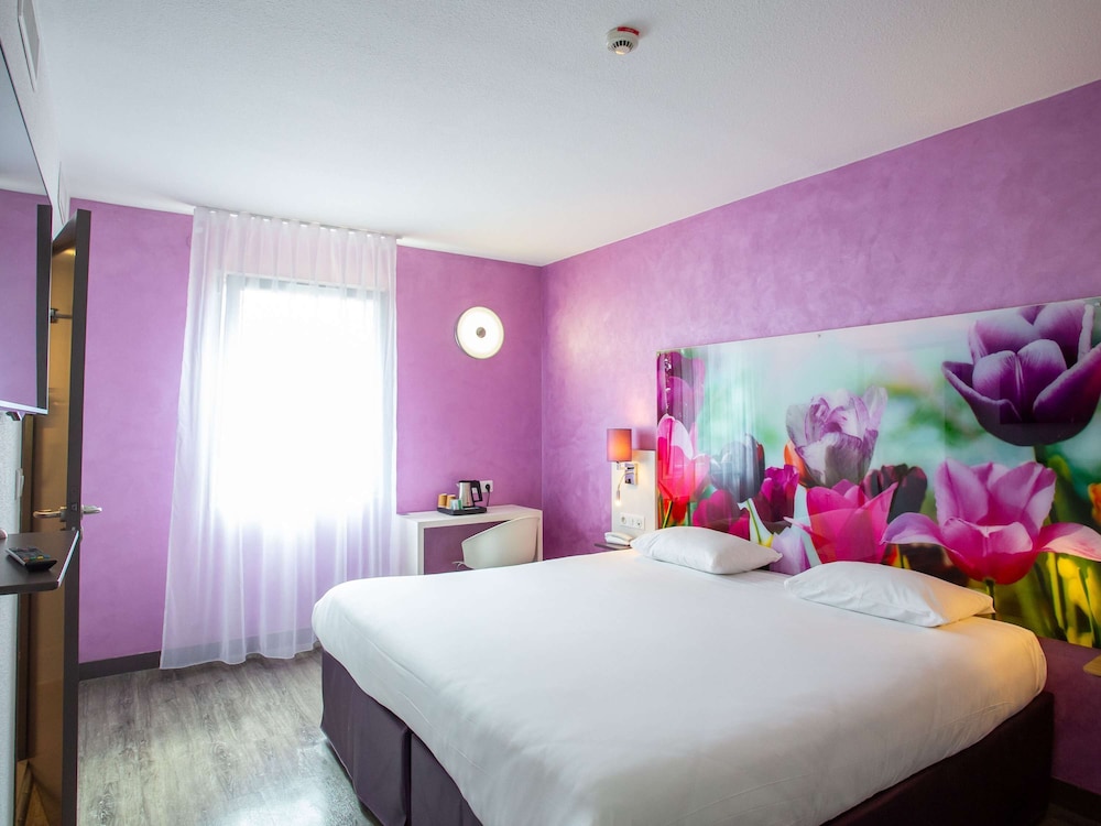 Standard Room, 1 Double Bed - Photo 19