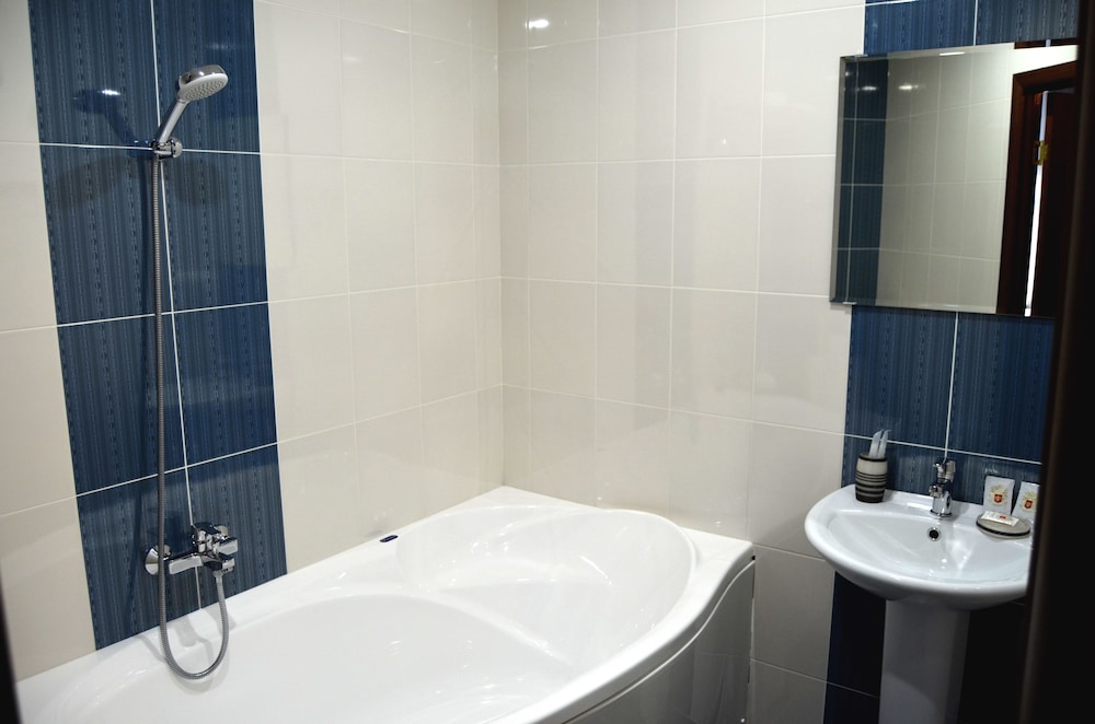 Standard Twin Room photo 2