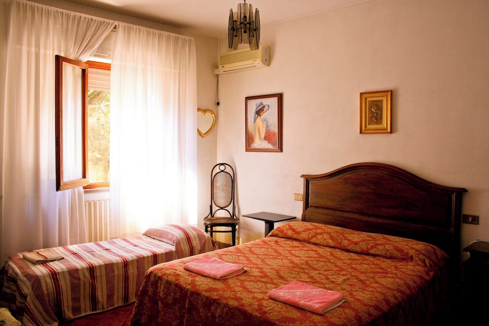 Basic Triple Room, Non Smoking, Pets Allowed