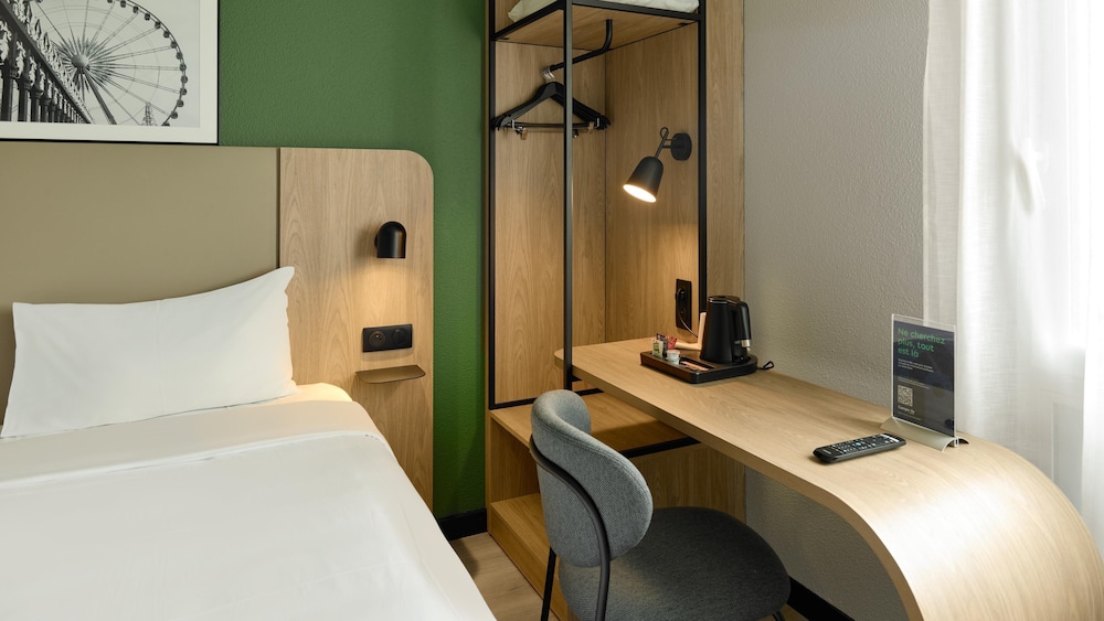 Standard Room, 2 Twin Beds photo 2