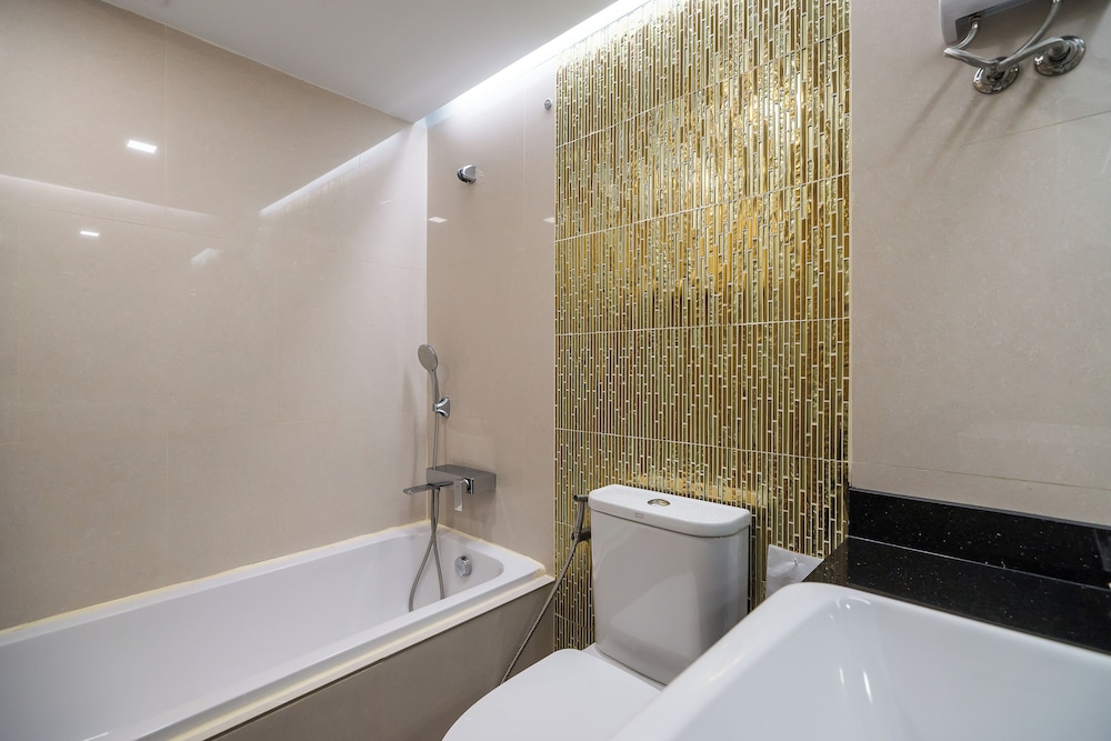 Sunrise Suite - Photo 6