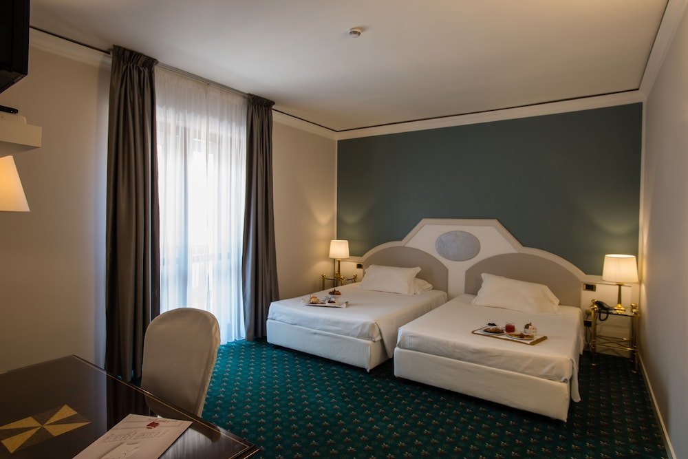 Deluxe Double Room photo 2