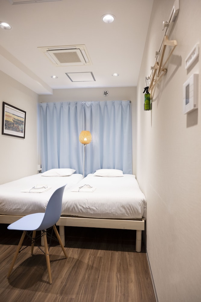Standard Twin Room photo 3