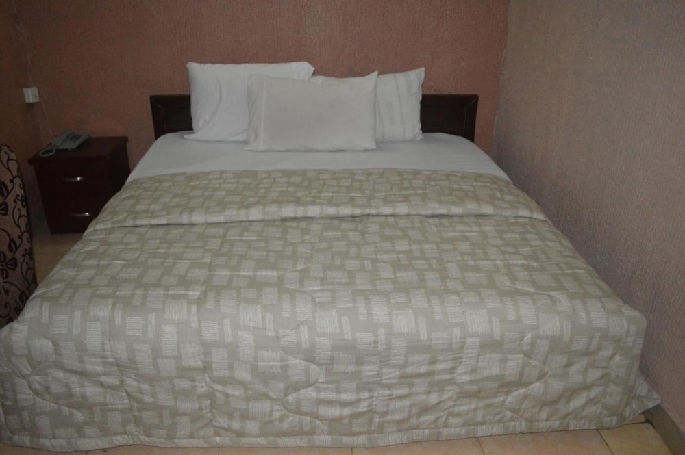 Standard Room - Photo 4