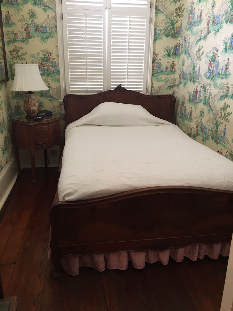 Basic Single Room
