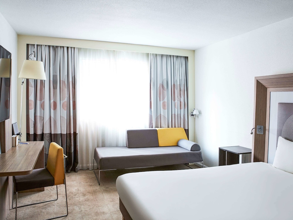 Executive Room, 1 Queen Bed - Photo 4