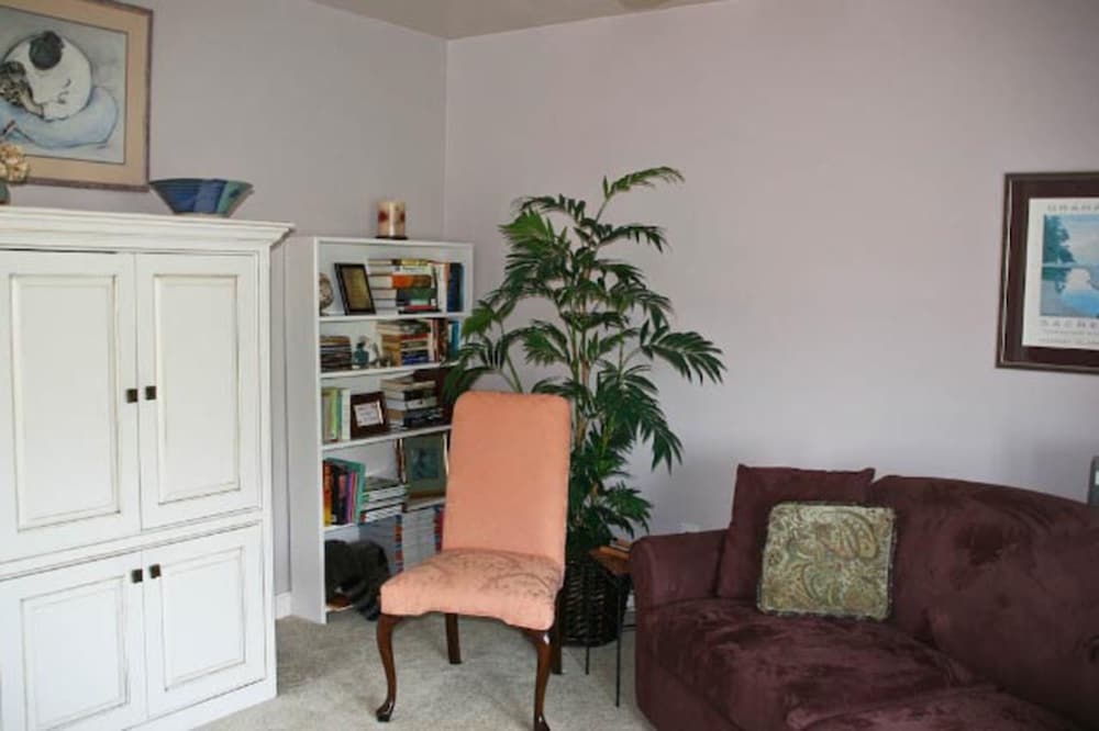 Economy Suite, 2 Bedrooms, Non Smoking photo 3