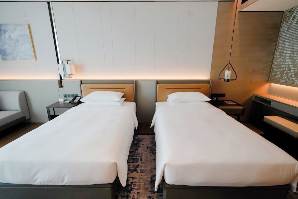 Two Twin Beds photo 1