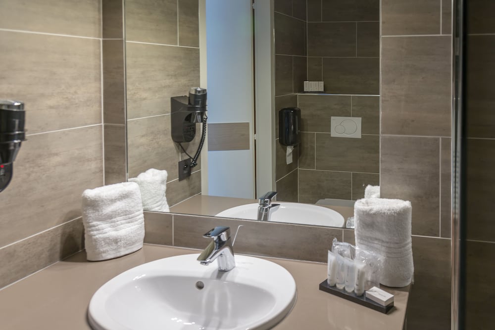 Superior Double Room - Photo 8