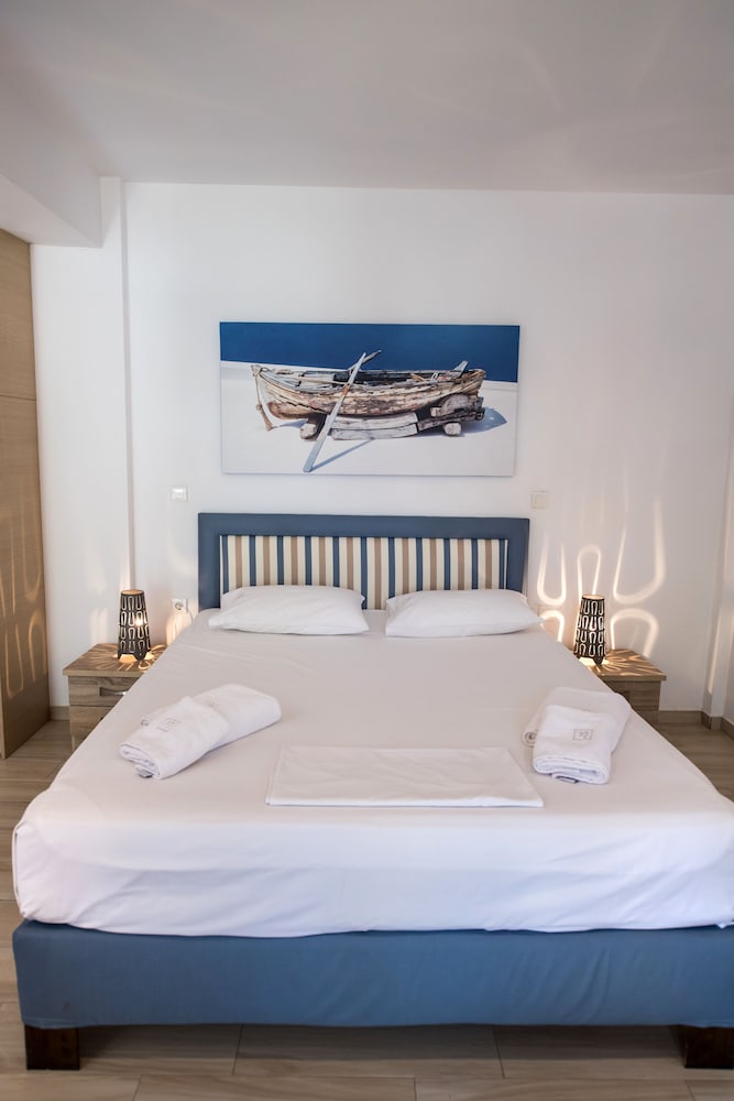 Room, Accessible photo 3