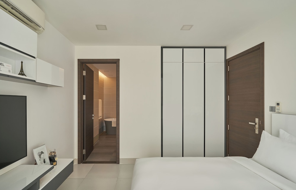 Standard Apartment, 2 Bedrooms - Photo 2