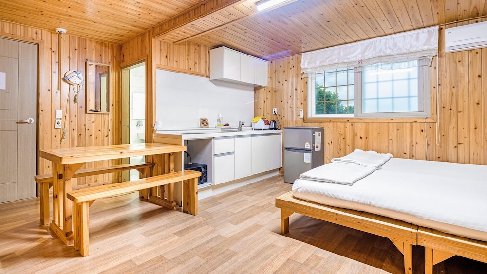 Basic Room, 1 Bedroom (Big Room (101ho)) - Photo 5