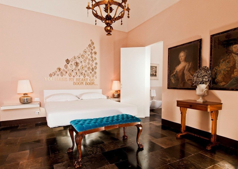 Luxury Suite, 1 King Bed, Ensuite