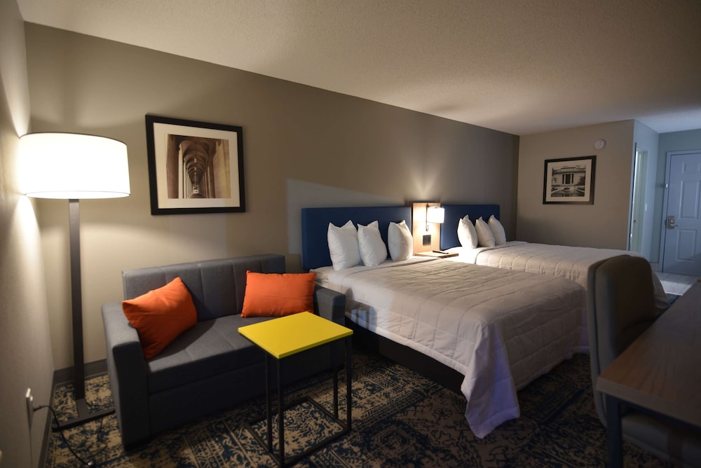 Room, 2 Queen Beds, Non Smoking - Photo 4