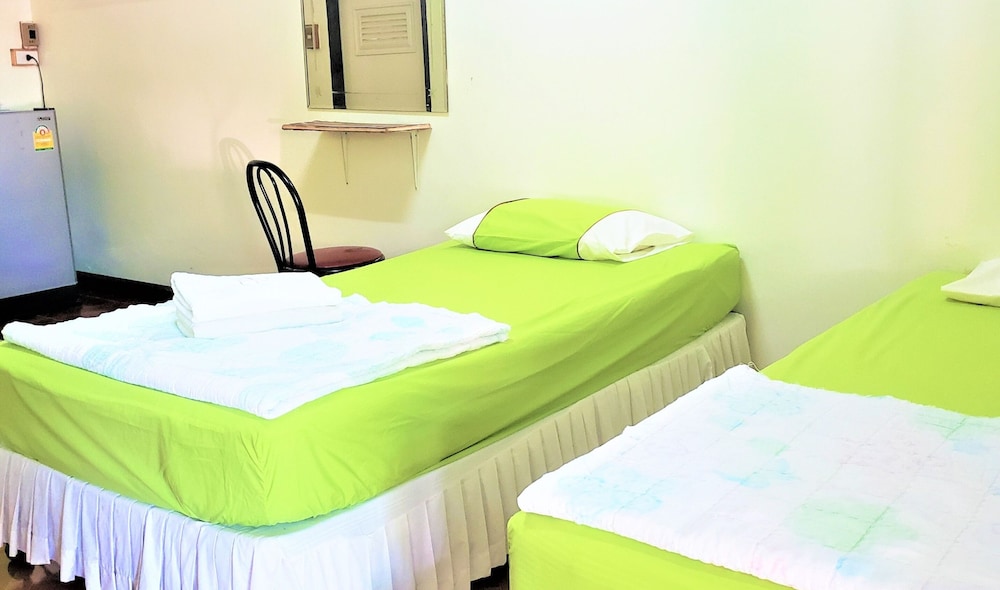 Deluxe Twin Room photo 3