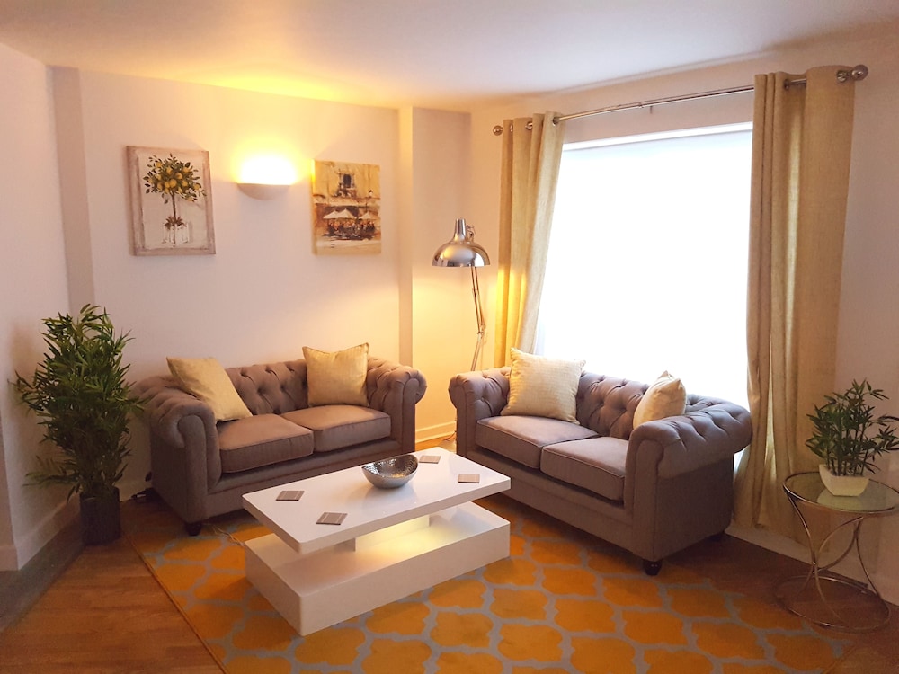 Apartment photo 1