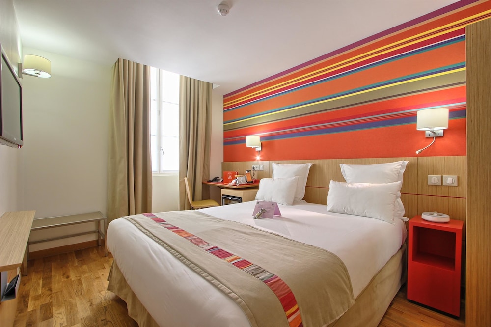 Superior Room, 1 King Bed, Non Smoking - Photo 3
