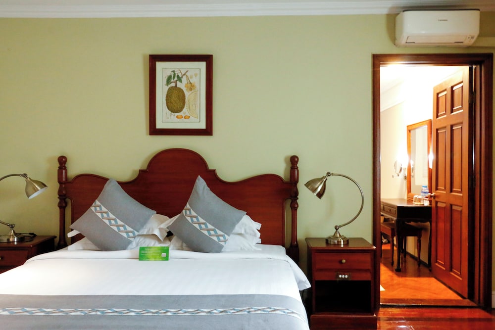 Deluxe Suite, Balcony, City View