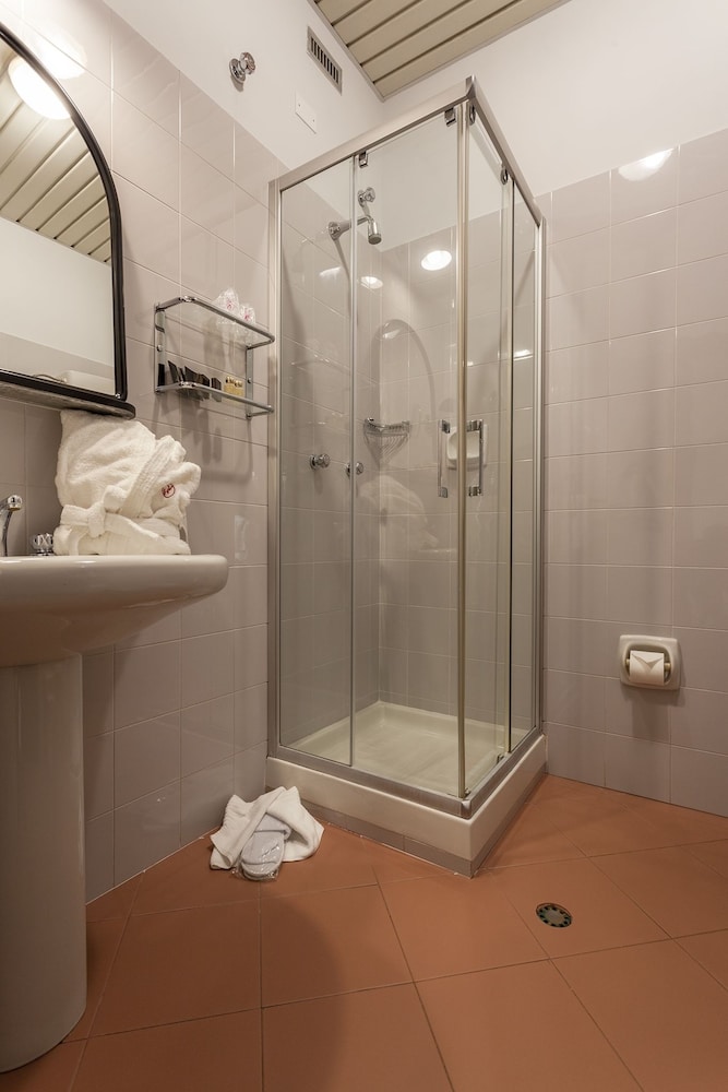 Standard Single Room photo 2
