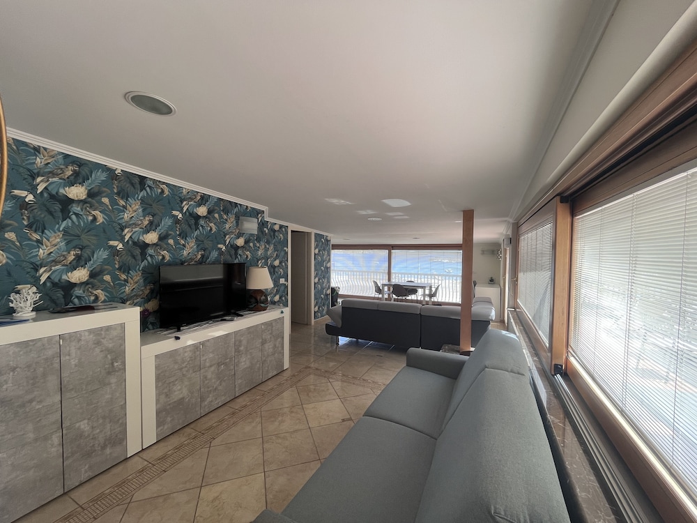 Panoramic Condo, Beach View, Sea Facing