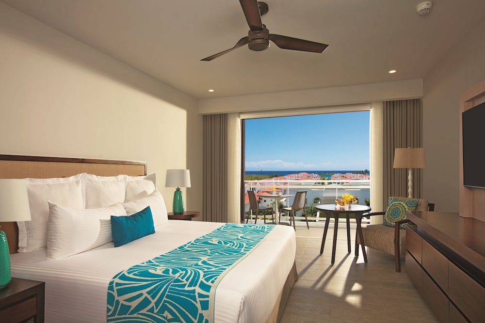 Preferred Club Three Bedroom Family Suite Tropical View photo 2