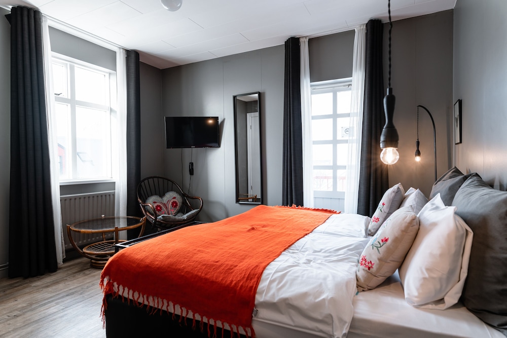 Standard Double or Twin Room - Photo 1