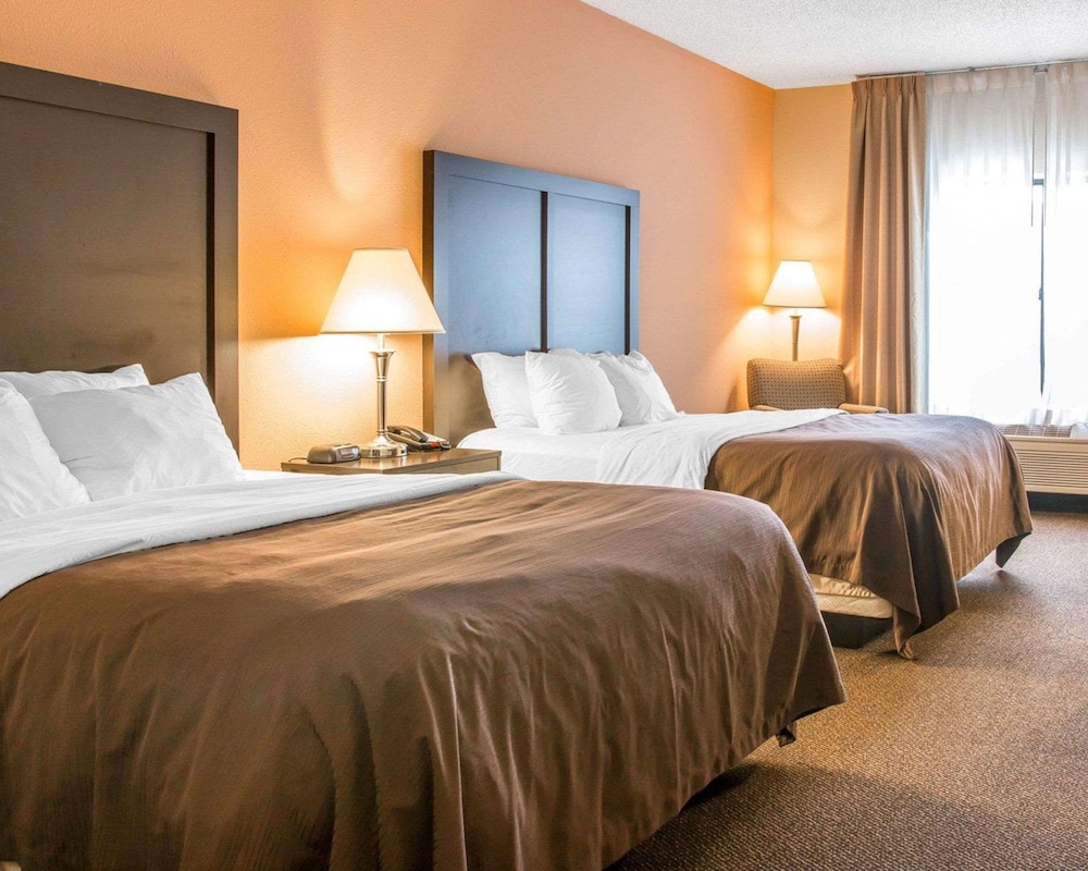 Suite, Multiple Beds, Non Smoking photo 1