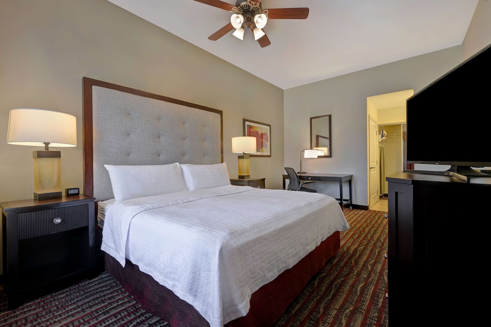 Studio, 1 King Bed, Accessible, Bathtub (Mobility & Hearing) - Photo 2