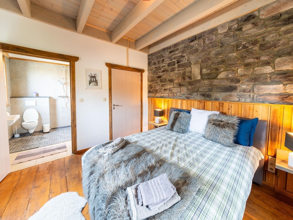 House photo 2