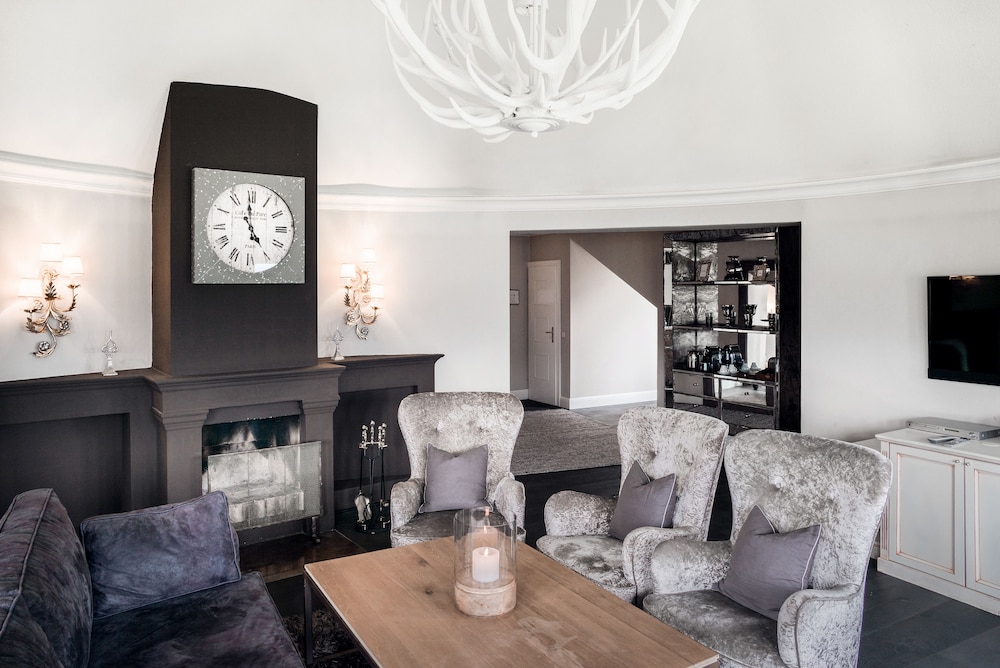Turm Suite photo 3
