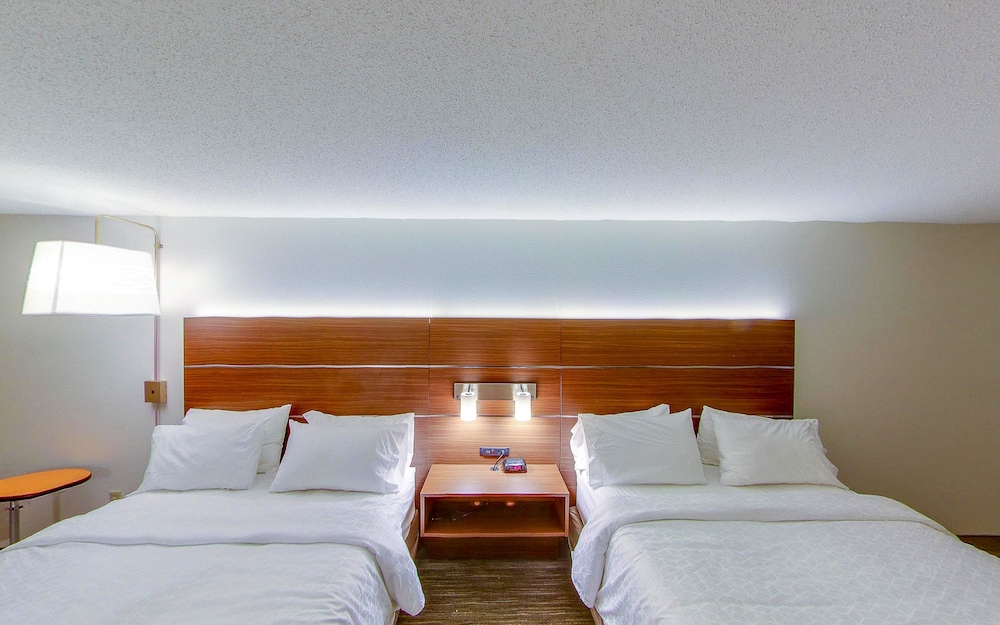 Suite, 2 Double Beds - Photo 1