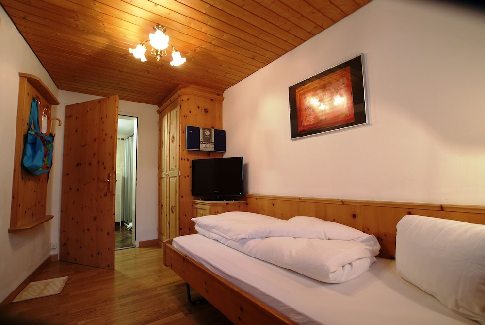 Single Room (small) photo 2