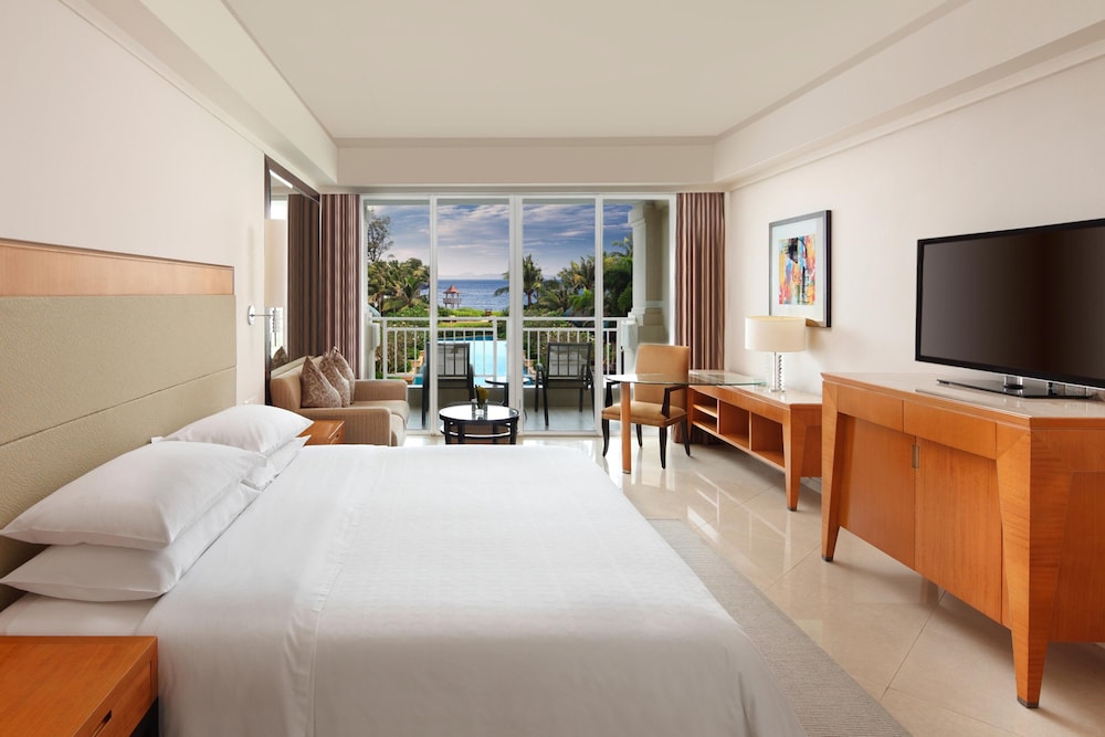 Superior Room, 1 King Bed, Ocean View - Photo 1