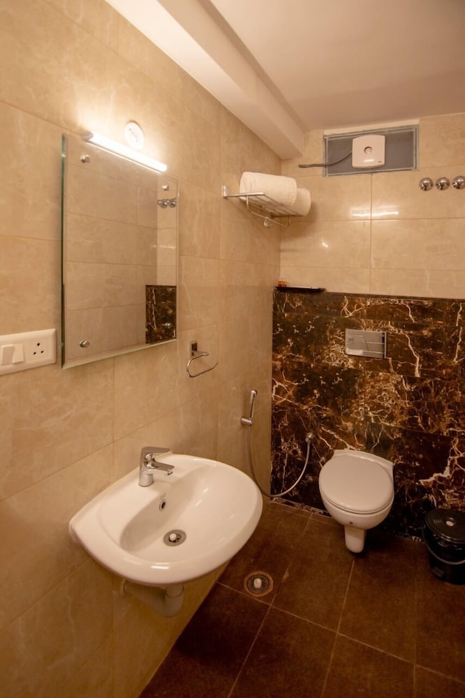 Standard Double Room photo 2