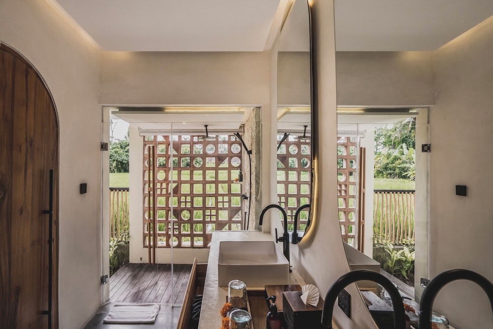Ubud Room with Free Benefit - Photo 7