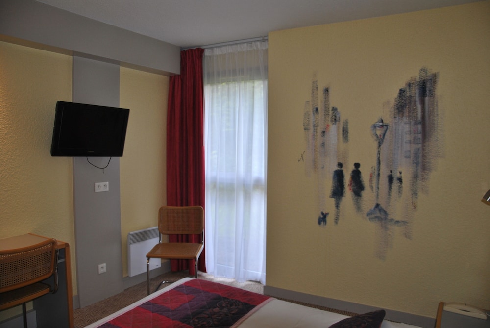 Standard Double or Twin Room photo 3
