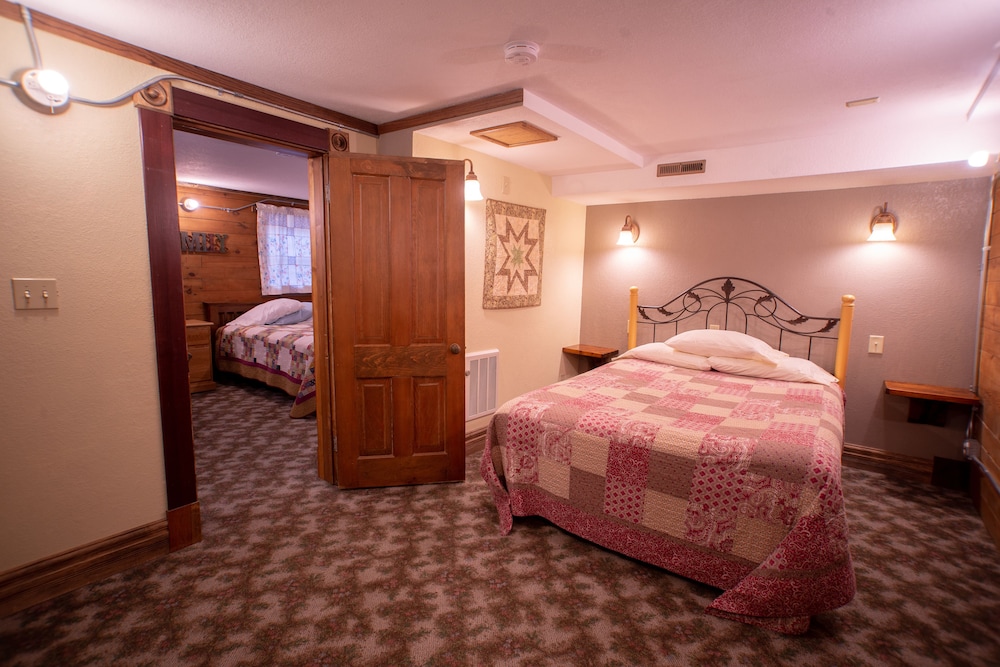 Family Suite, 2 Bedrooms photo 2