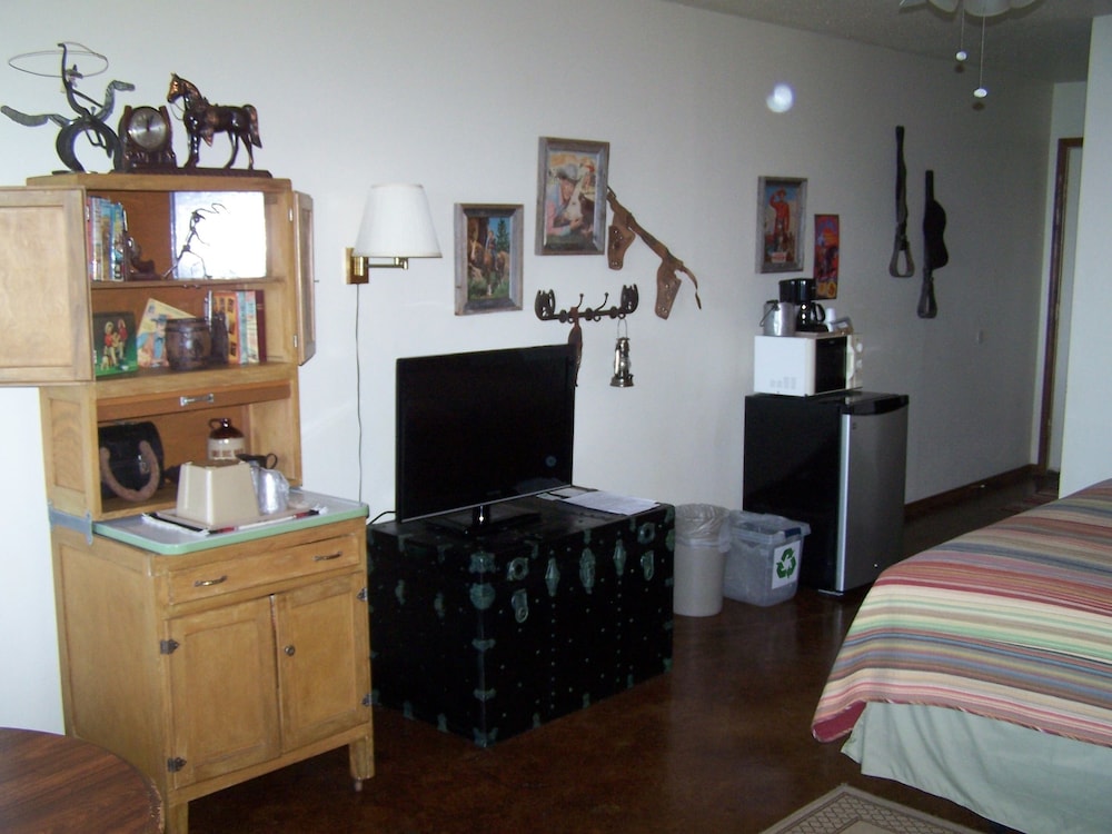 Design Suite, 1 King Bed, Lake View photo 1