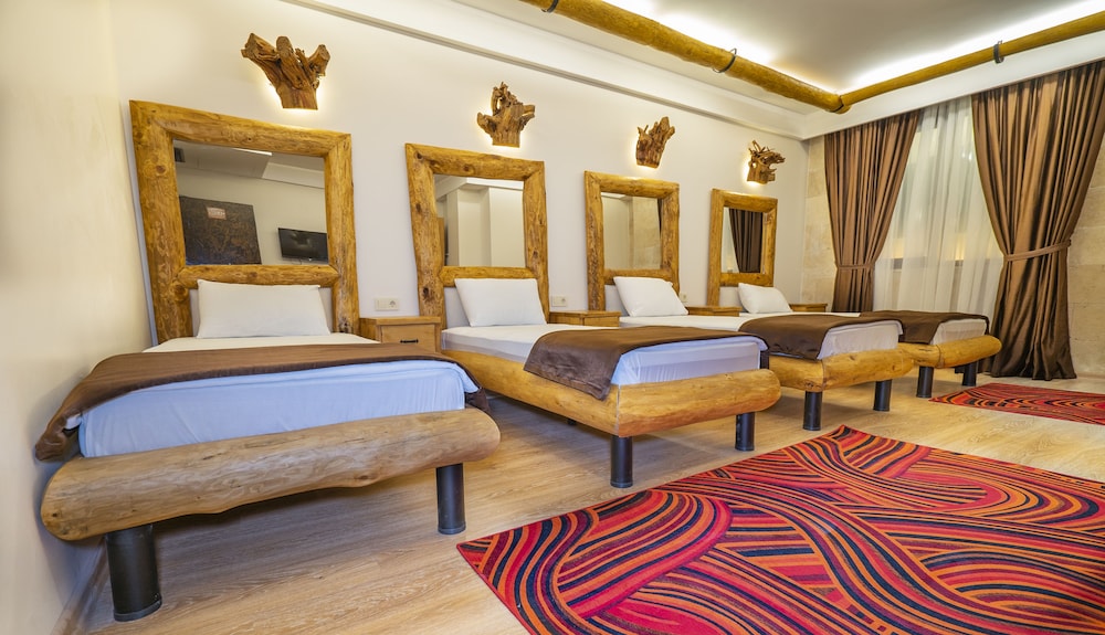 Superior Quadruple Room photo 2