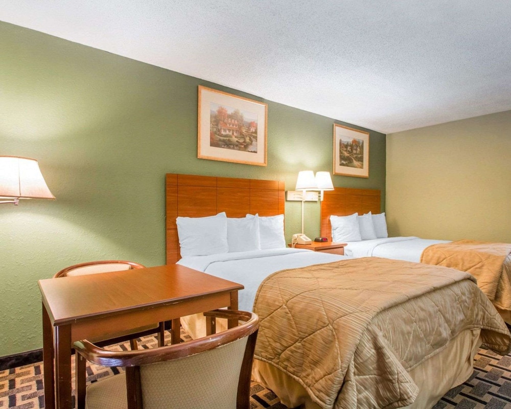 Standard Room, 2 Double Beds, Non Smoking - Photo 2