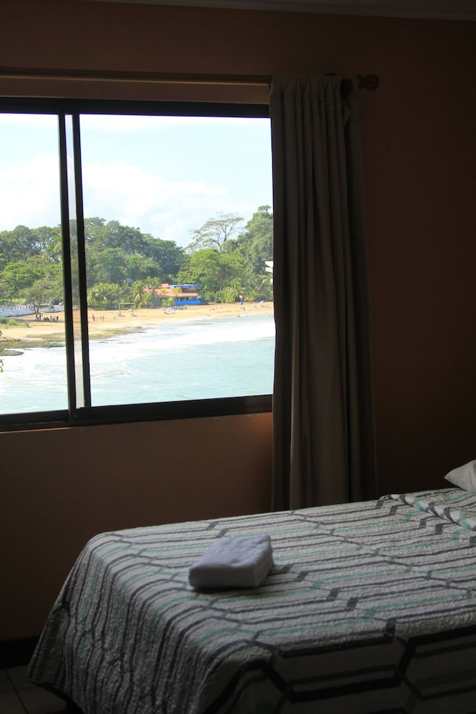 Superior Double Room, 1 Bedroom, Ocean View, Oceanfront photo 3