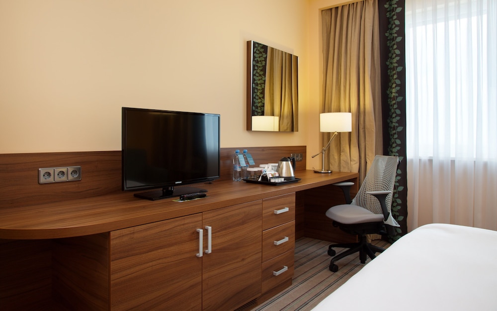 Room, 1 Queen Bed photo 2