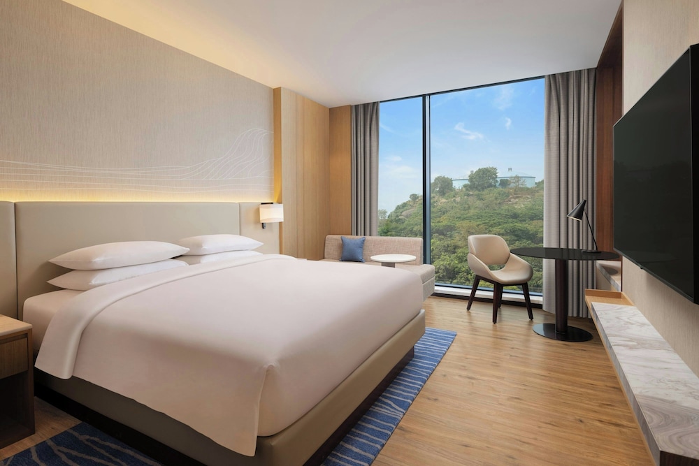 Deluxe room King Bed