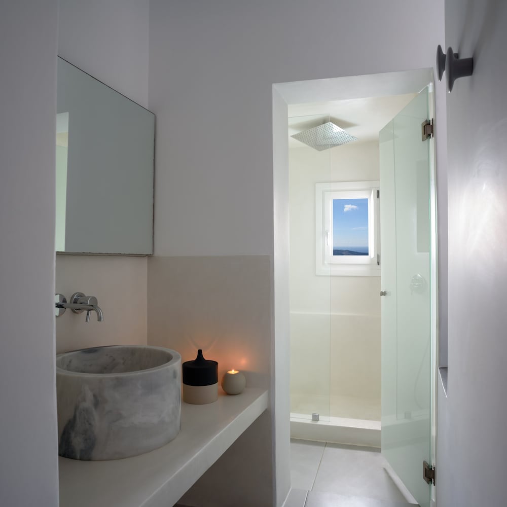 Suite, Balcony (Caldera View) - Photo 2