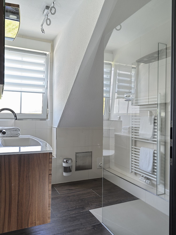 Studio, Ensuite (mit seitlichem Seeblick) - Photo 4