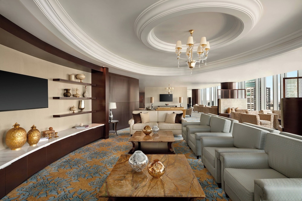 Executive Suite, 1 King Bed - Photo 10
